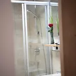 Zu Den Drei Kronen 3* ゼーリゲンシュタット