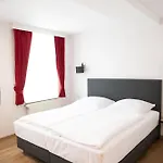 Zu Den Drei Kronen ホテル 3*