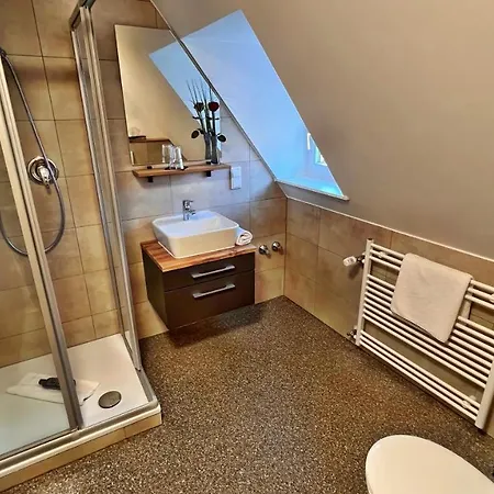 Hotel Zu Den Drei Kronen 3*