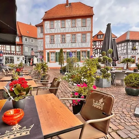 Zu Den Drei Kronen Hotel