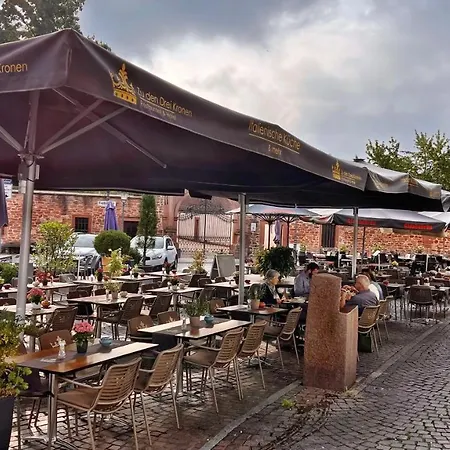 Zu Den Drei Kronen Hotel Seligenstadt