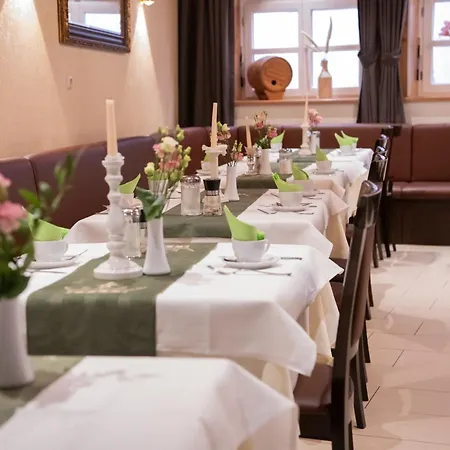 Hotel Zu Den Drei Kronen Seligenstadt