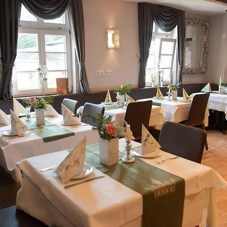 Zu Den Drei Kronen Hotel Seligenstadt