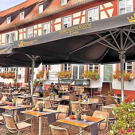 Zu Den Drei Kronen Hotel