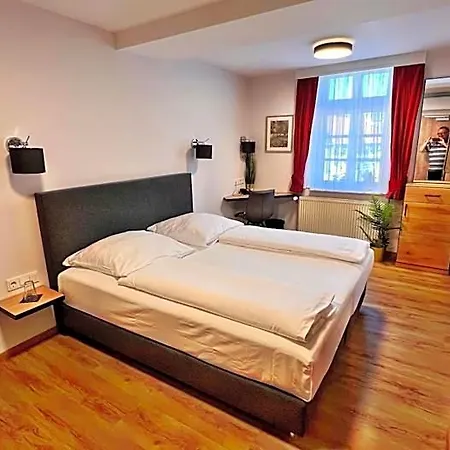 Otel Zu Den Drei Kronen Seligenstadt