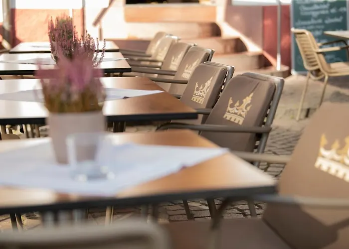 Zu Den Drei Kronen 3* 셀리겐슈타트