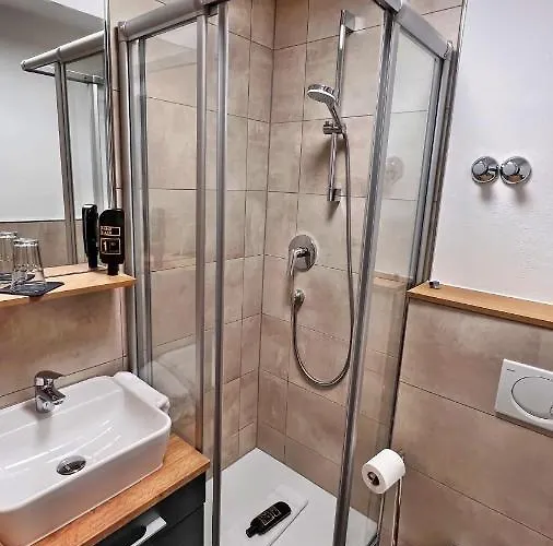 호텔 Zu Den Drei Kronen