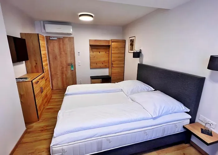 Hotel Zu Den Drei Kronen Seligenstadt