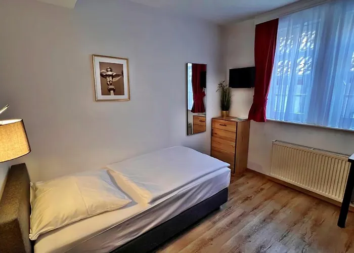 호텔 Zu Den Drei Kronen 셀리겐슈타트