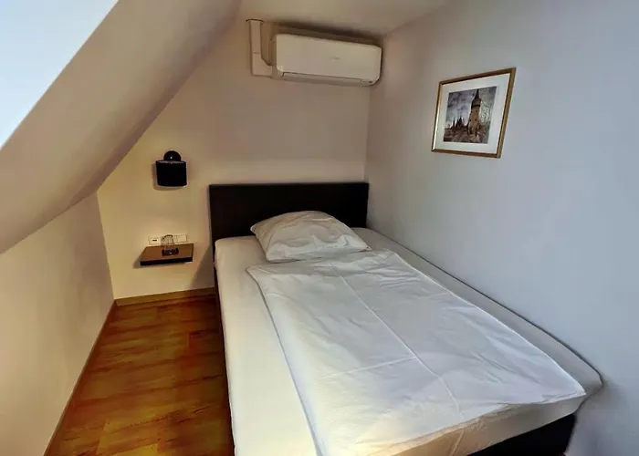 Zu Den Drei Kronen 3*