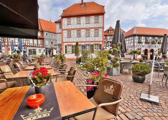 Zu Den Drei Kronen Hotel