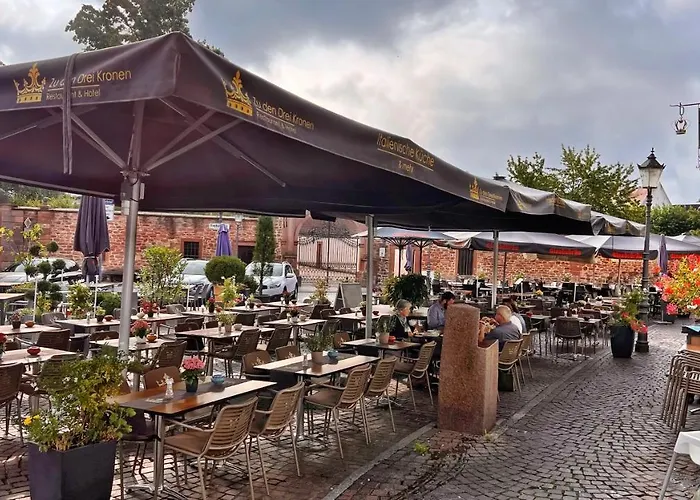 Zu Den Drei Kronen Hotel Seligenstadt