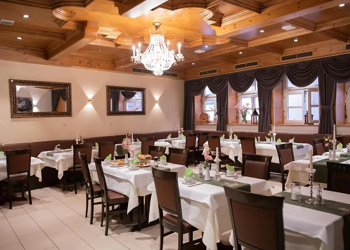 Zu Den Drei Kronen 호텔 셀리겐슈타트